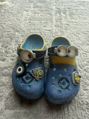 Crocs Classic Minions Despicable Me Clog Toddler Size 9